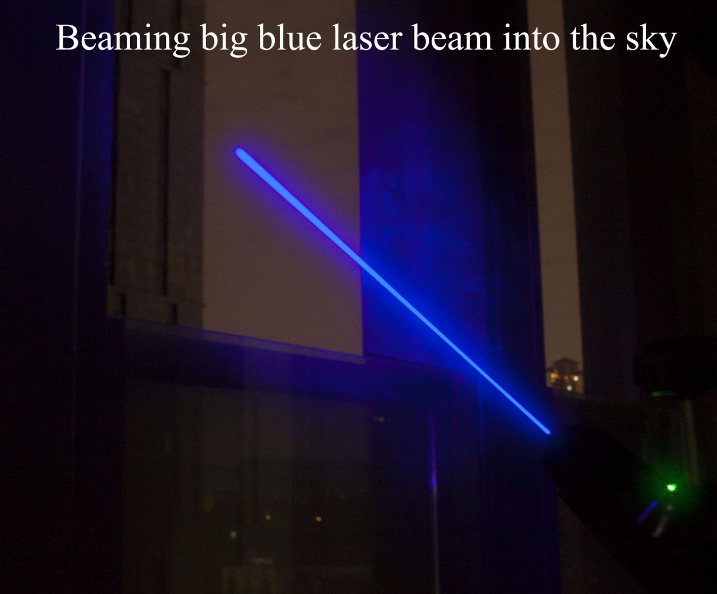 Odin 5W Blue Burning Laser - The Most Powerful Class 4 Laser Pointer - C4  Lasers